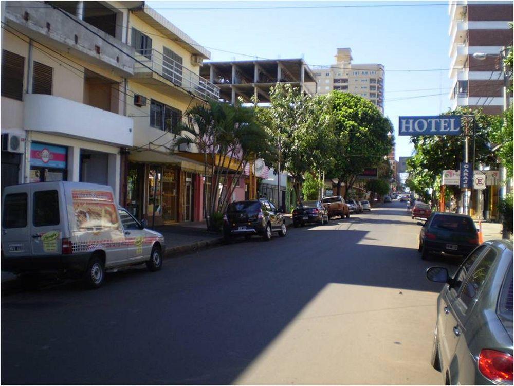 Hotel Colon Posadas Exteriér fotografie
